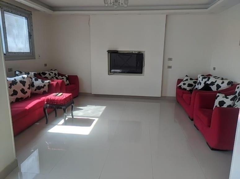Comfy Luxurious Apartments In Central Location In Mansheyet El Bakry East Кайро Екстериор снимка