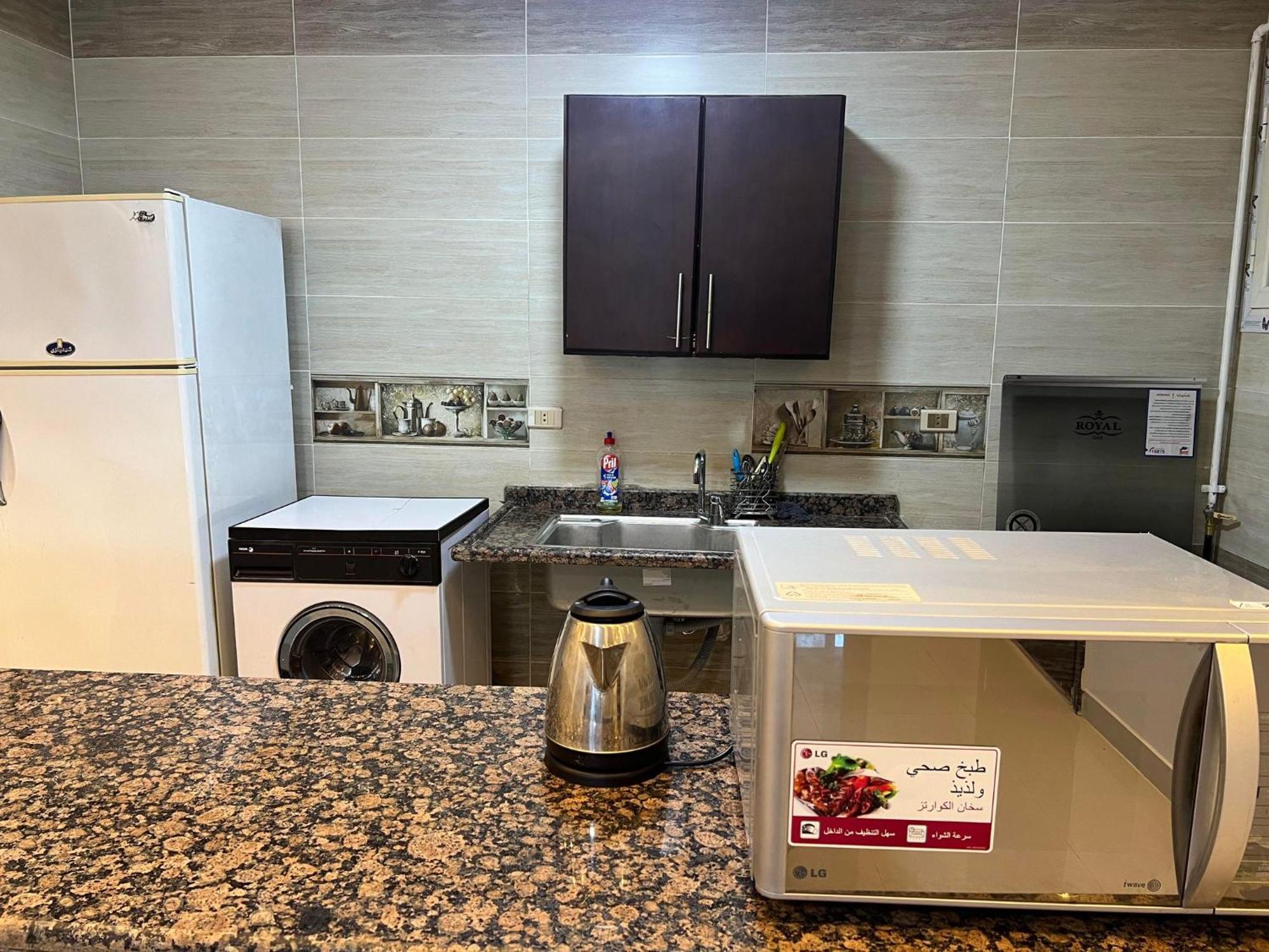 Comfy Luxurious Apartments In Central Location In Mansheyet El Bakry East Кайро Екстериор снимка